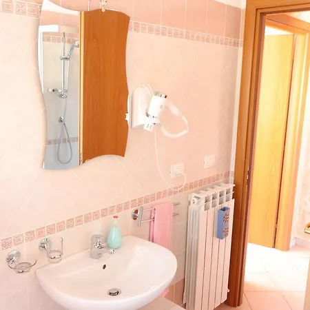 בית הארחה Parcoverdepino 4*